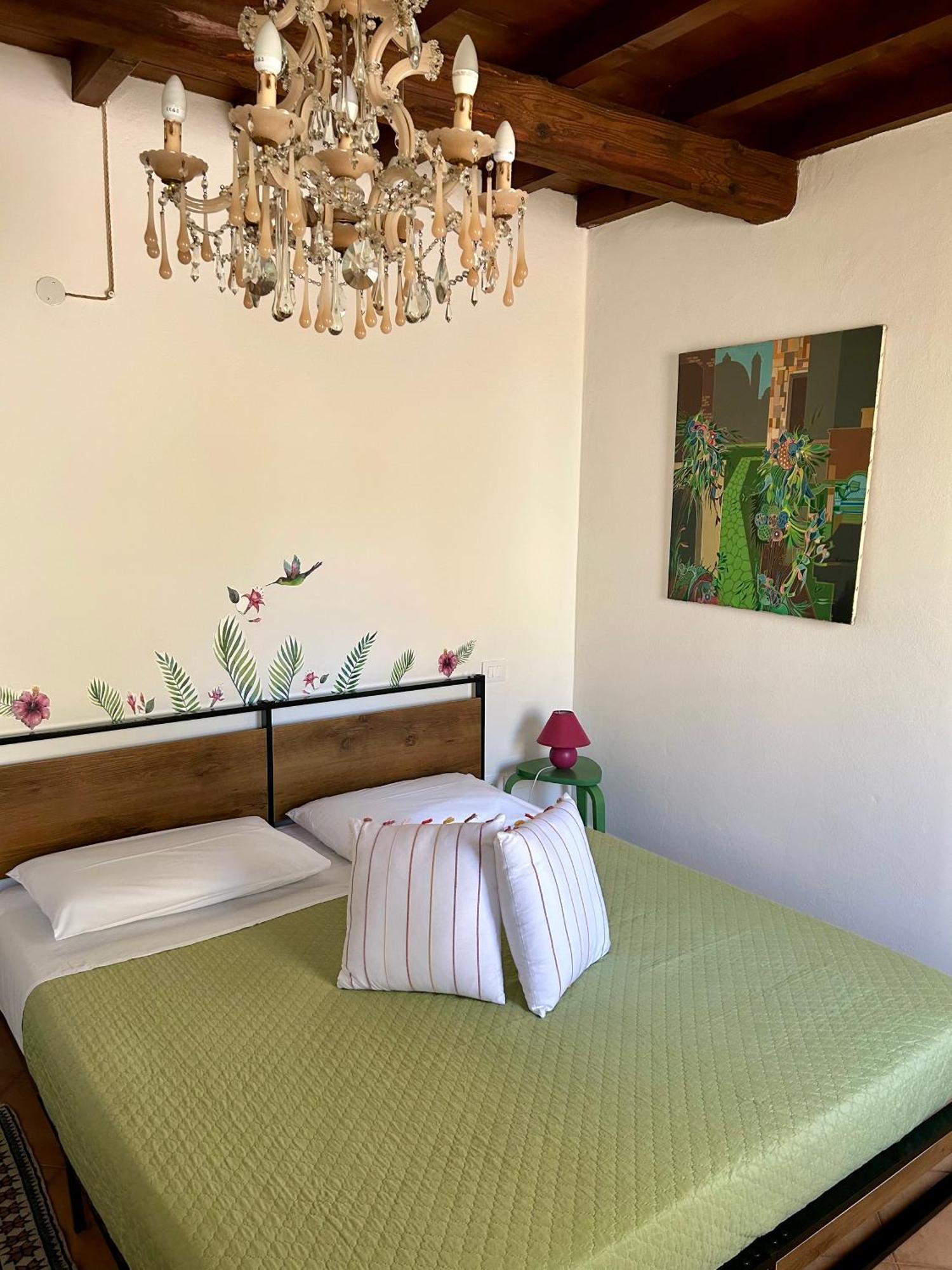 Chez Madame Hotel Ferrara Bagian luar foto